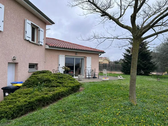 Deux pergolas bioclimatiques et un jacuzzi, Miribel, photo 2