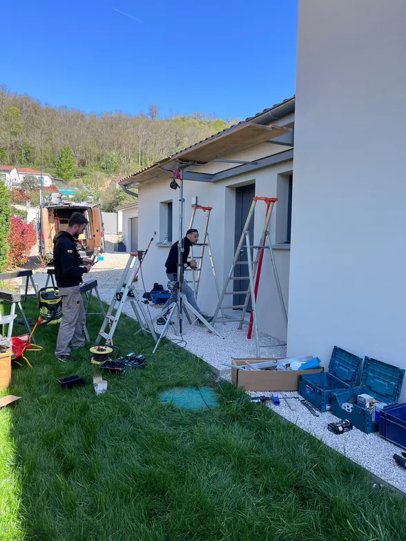 Marquise, pergola et stores sur une maison, Miribel, photo 3