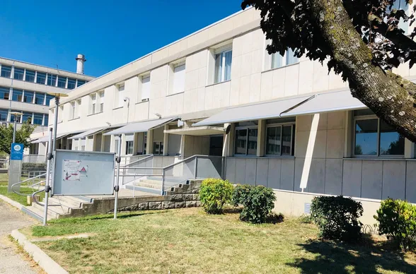 Treize stores bannes pour un lycée, Grenoble, photo 7