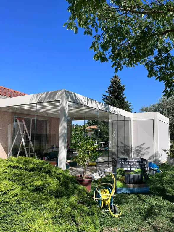 Deux pergolas bioclimatiques et un jacuzzi, Miribel, photo 9