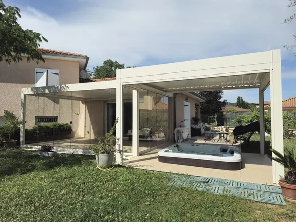 Deux pergolas bioclimatiques et un jacuzzi, Miribel, photo 12